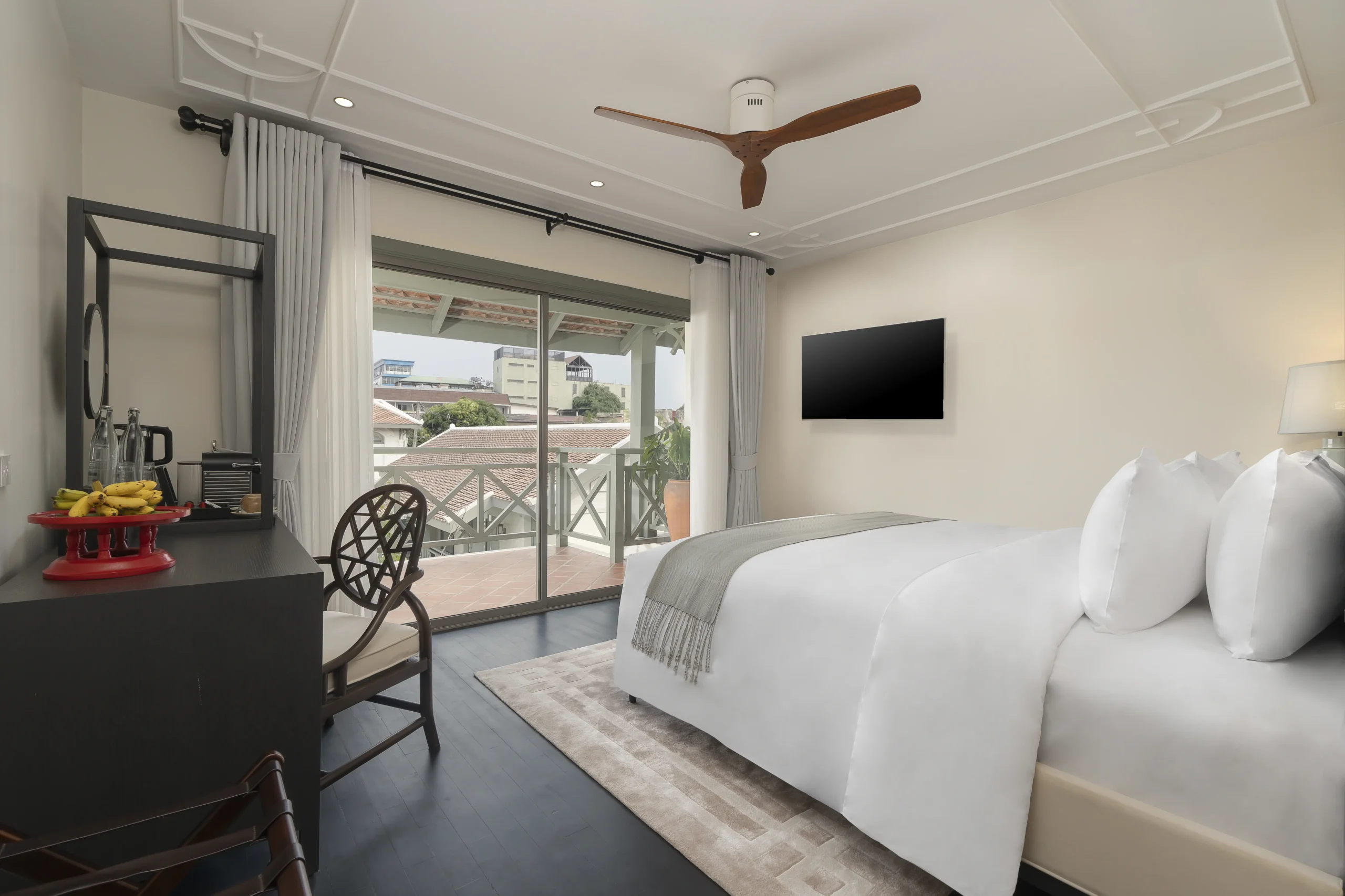 Heritage Executive 05