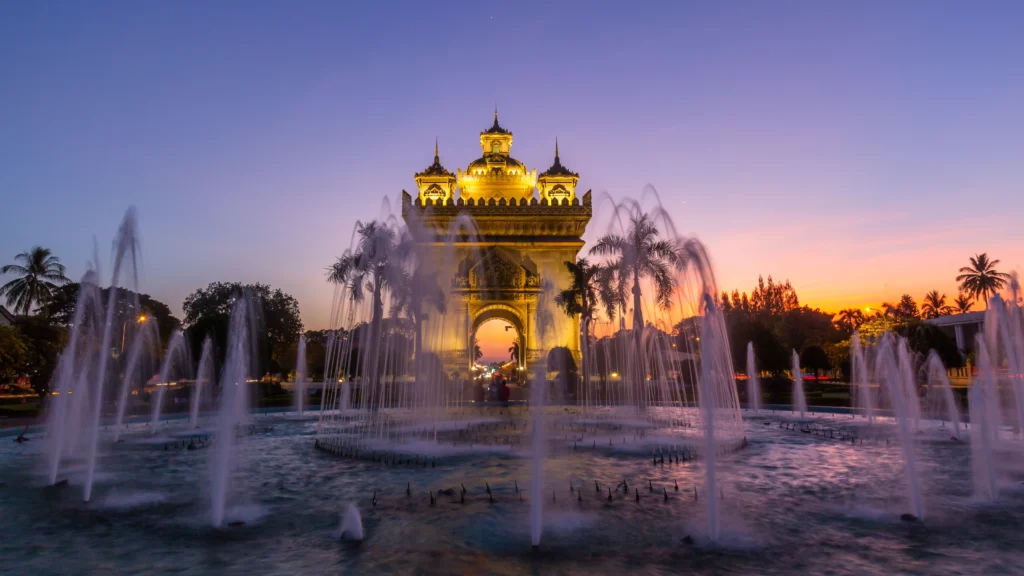 Patuxai Patuxay at Night