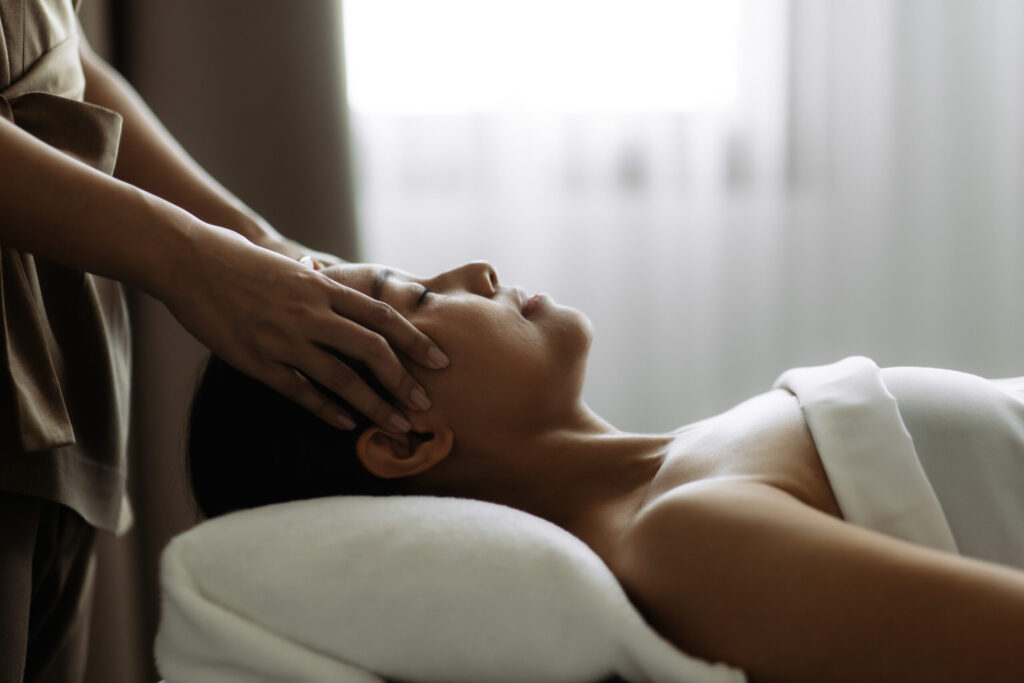 Head massage at Souphattra Spa